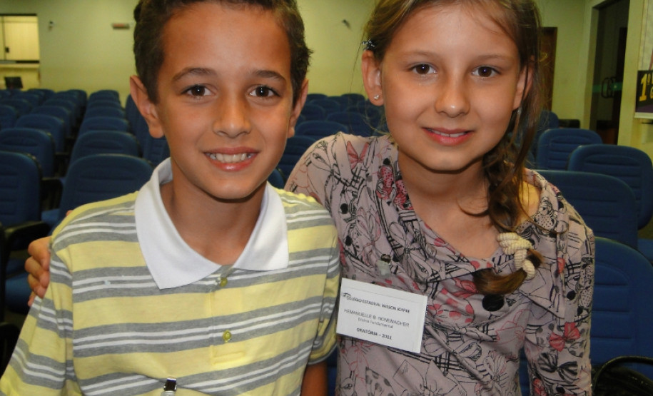 Concurso de oratória movimenta escola em Cascavel