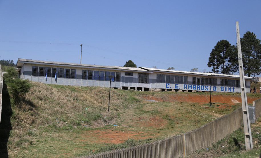 As obras no colégio Ambrósio Bini são esperadas pela comunidade há mais de 10 anos