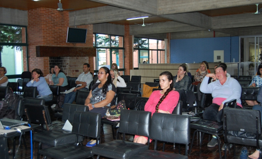 Proposta do evento é orientar os pedagogos sobre encaminhamentos adequados para assegurar os direitos de crianças e adolescentes.