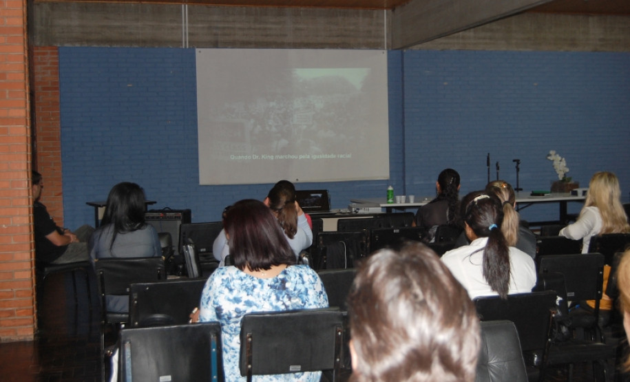 Proposta do evento é orientar os pedagogos sobre encaminhamentos adequados para assegurar os direitos de crianças e adolescentes.