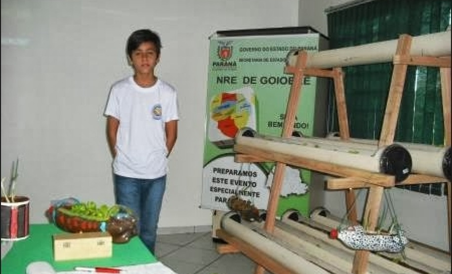Eventos servem para definir delegação que representa o Paraná na 4ª Conferência Nacional Infantojuvenil pelo Meio Ambiente, Brasília. Atividades do NRE de Goioerê.
