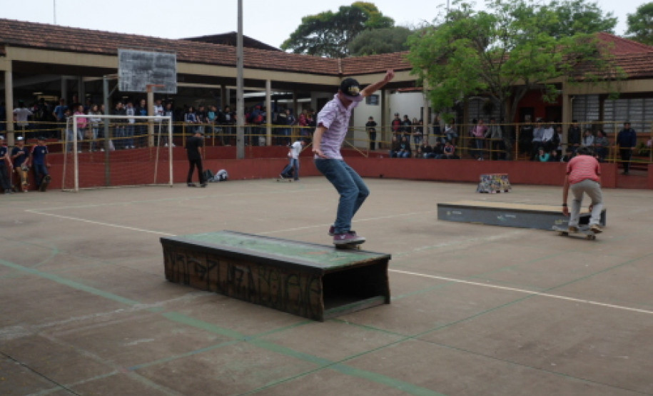 Houve dança, grafitagem, campeonato de skate, mostra de trabalhos, divulgação dos cursos técnicos, concurso de fotografias, entre outras atrações.