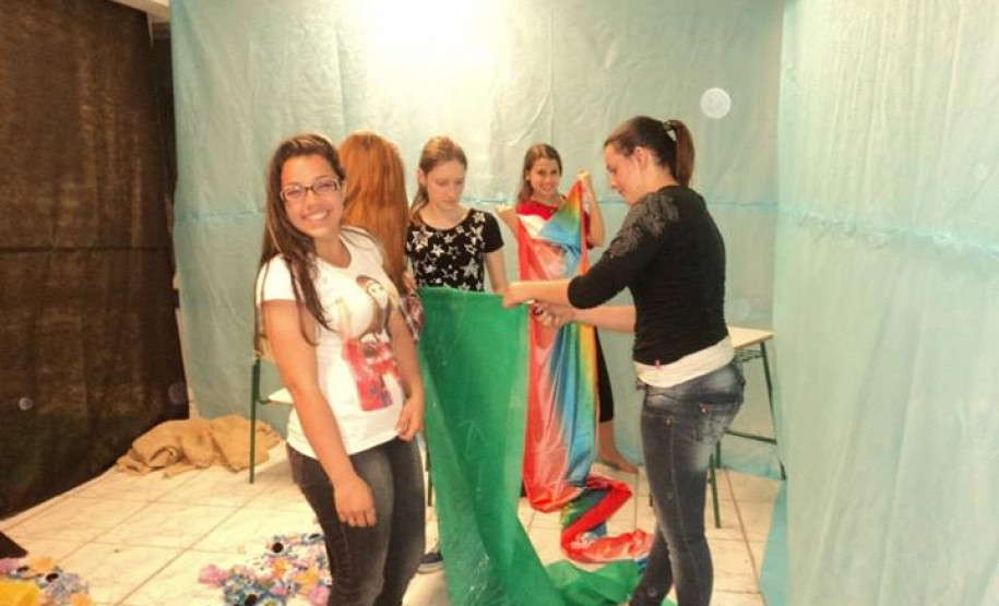 Colégio terá apresentação de musicais famosos como O Fantasma da Ópera, O Mágico de Oz, A Noviça Rebelde, Cantando na Chuva, entre outros.