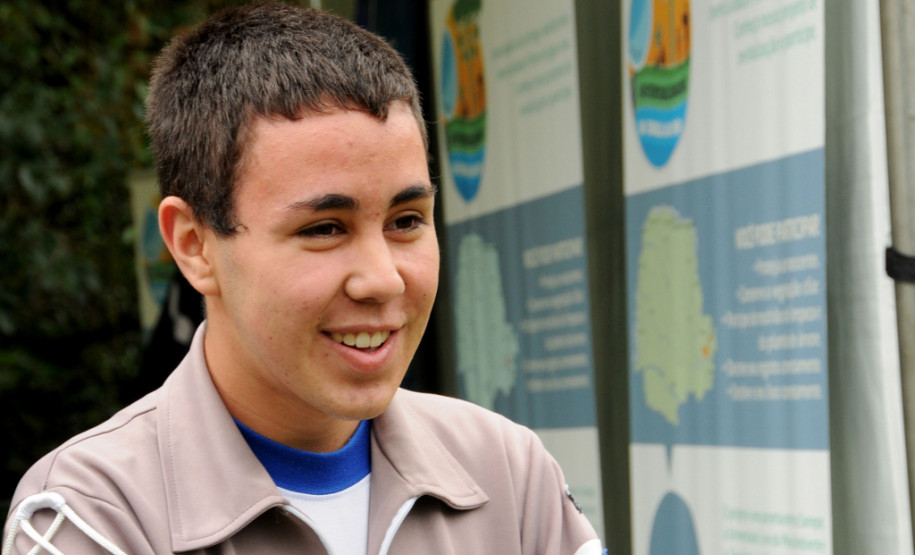 Lançamento do projeto "Sustentabilidade: da Escola ao Rio" no Colégio da Polícia Militar. Na foto, estudante do Colégio Militar, Diego Amaral de Oliveira.
