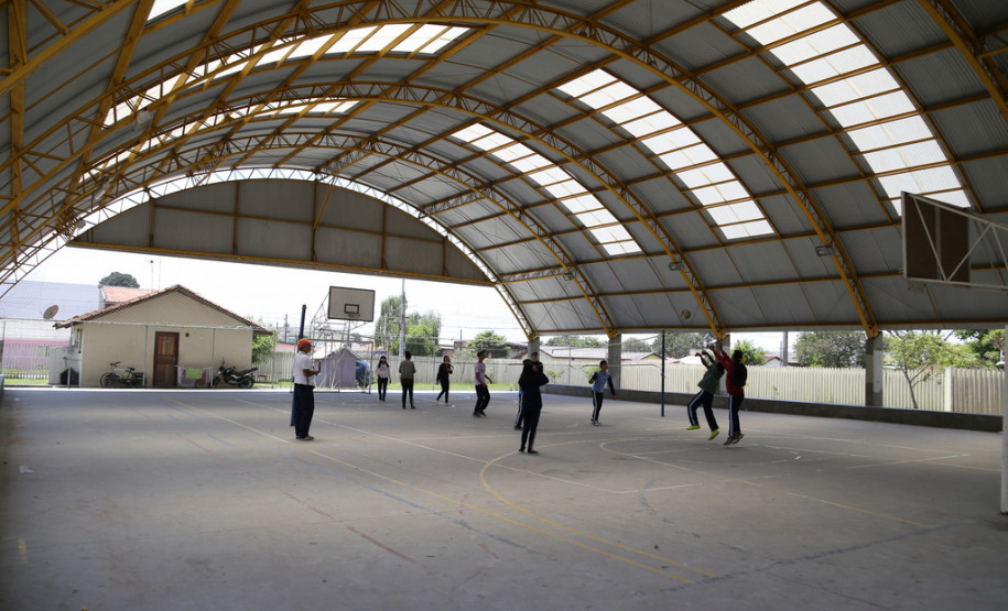 Colégio Estadual Oscar Joseph de Plácido e Silva <br />
<br />
Veja mais fotos em: <a href=" http://www.flickr.com/photos/flavioarns/sets/72157636446194846/ " target="_blank"> http://www.flickr.com/photos/flavioarns </a>