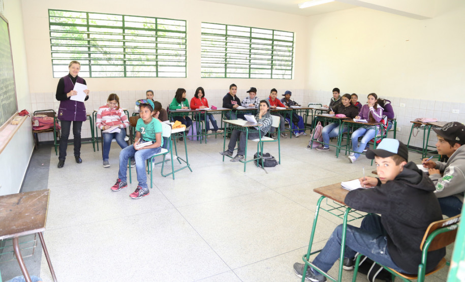 Escola Estadual Boa Esperança<br />
<br />
Veja mais fotos em: <a href=" http://www.flickr.com/photos/flavioarns/sets/72157636444689154/ " target="_blank"> http://www.flickr.com/photos/flavioarns </a>