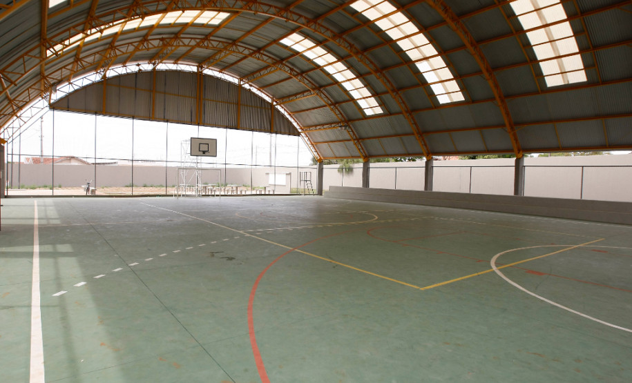 Colégio Estadual José Antonio Chiarelli, que será inaugurado no inicio de 2014. 10-10-13.