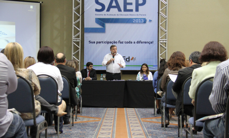 Está prevista a participação de mais de 256 mil alunos do 9º ano do ensino fundamental e do 3º ano do ensino médio nas provas do Sistema de Avaliação da Educação Básica do Paraná (Saep).