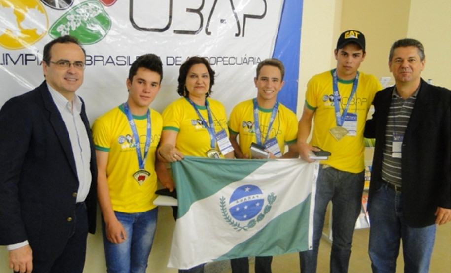 4º lugar: João Francisco Hamerski Costa, Carlos Eduardo Kunstlugmann Júnior Mateus Luan Canevesi Colossi, orientados pela professora Cylmara Aparecida Rolan Wandscheer.