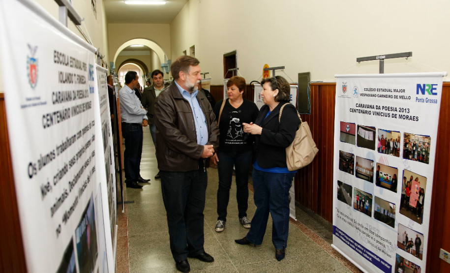 Caravana da Poesia em Ponta Grossa, no Centro Estadual de Educação Profissional. 18-10-13.