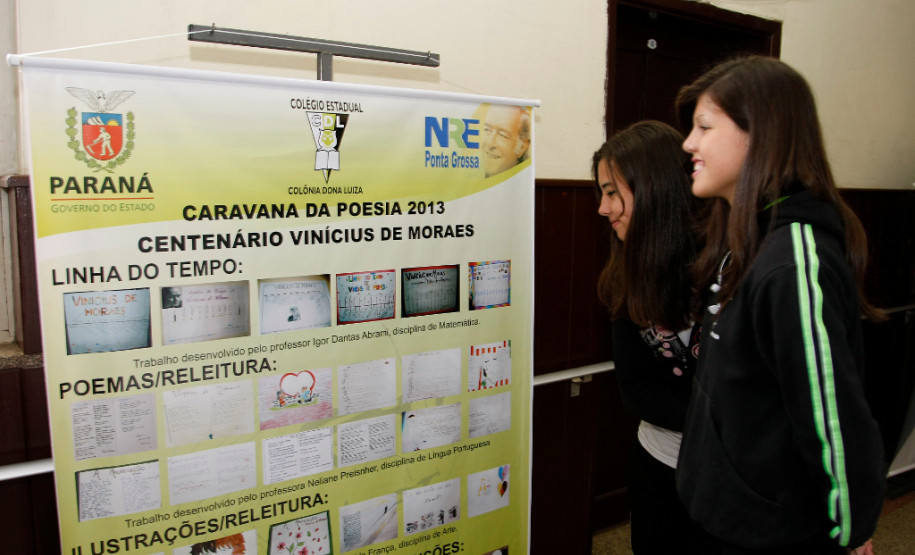 Caravana da Poesia em Ponta Grossa, no Centro Estadual de Educação Profissional. 18-10-13.