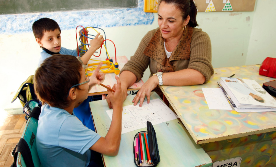 APAE de Marilândia do Sul. 25-09-13.