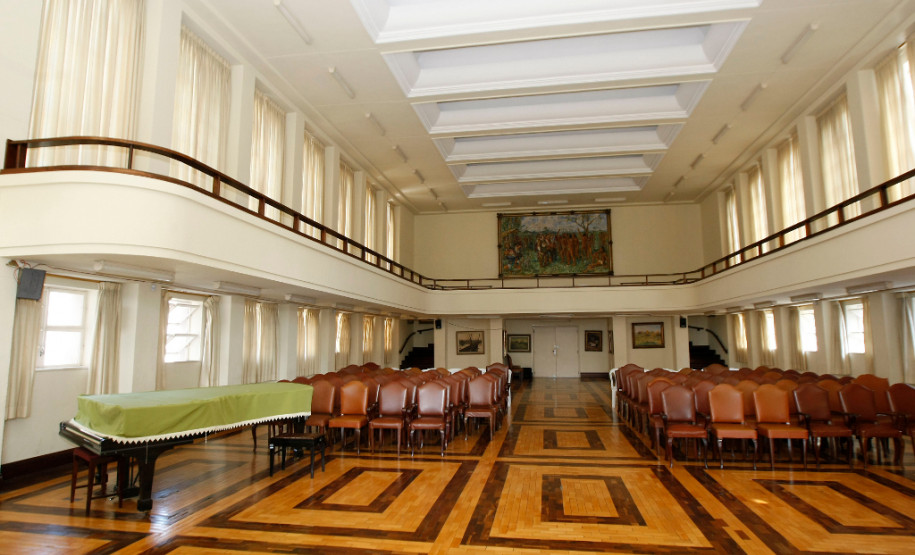 Colégio Estadual do Paraná. 28-10-13.