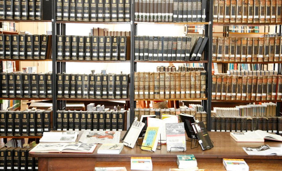 Colégio Estadual do Paraná. 28-10-13.