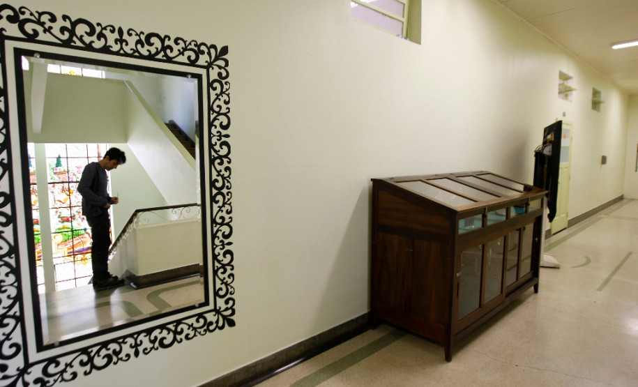 Colégio Estadual Lysimaco Ferreira da Costa. 29-10-13.