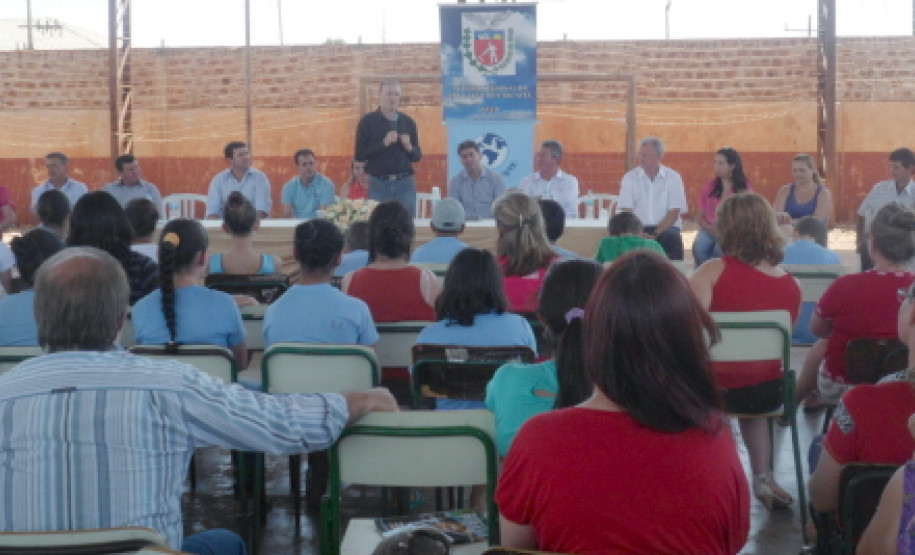 As obras no Colégio Estadual Lindoeste começam esta semana. O investimento de R$ 770 mil inclui reparos em salas de aula, banheiros, cobertura e mais.