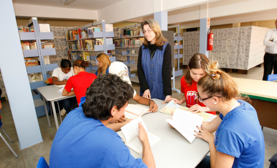 Cidade de Ponta Grossa, Colégio Estadual José Elias da Rocha. 31-10-13.