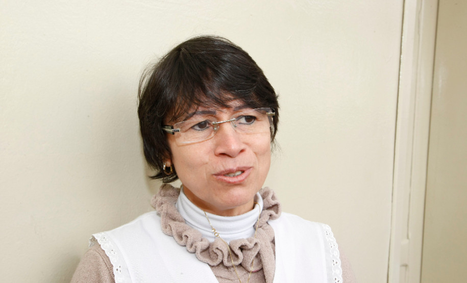 Cidade de Ponta Grossa, Colégio Estadual José Elias da Rocha, na foto Sandra Nara Oliveira. 31-10-13.