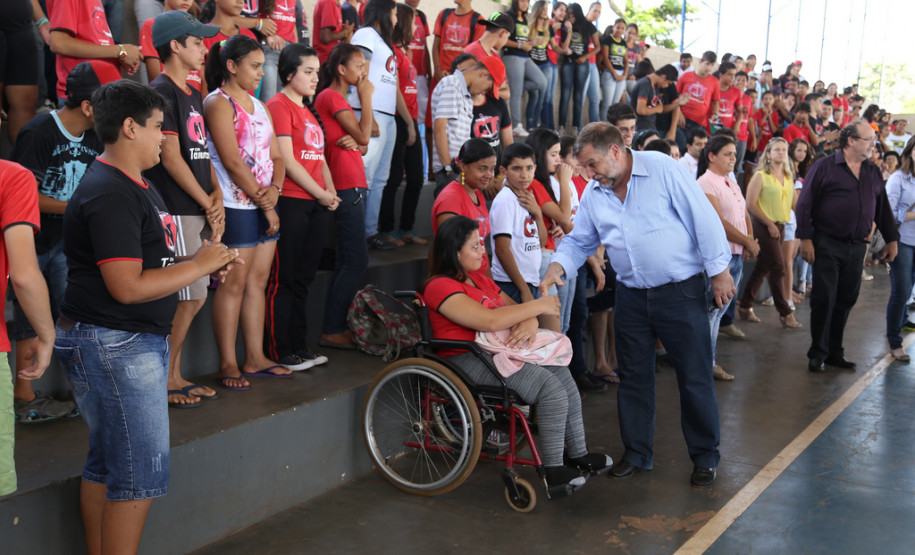 Colégio Estadual Almirante Tamandaré <br />
<br />
Veja mais fotos em: <a href=" http://www.flickr.com/photos/flavioarns/sets/72157637469720303/" target="_blank"> http://www.flickr.com/photos/flavioarns/ </a>