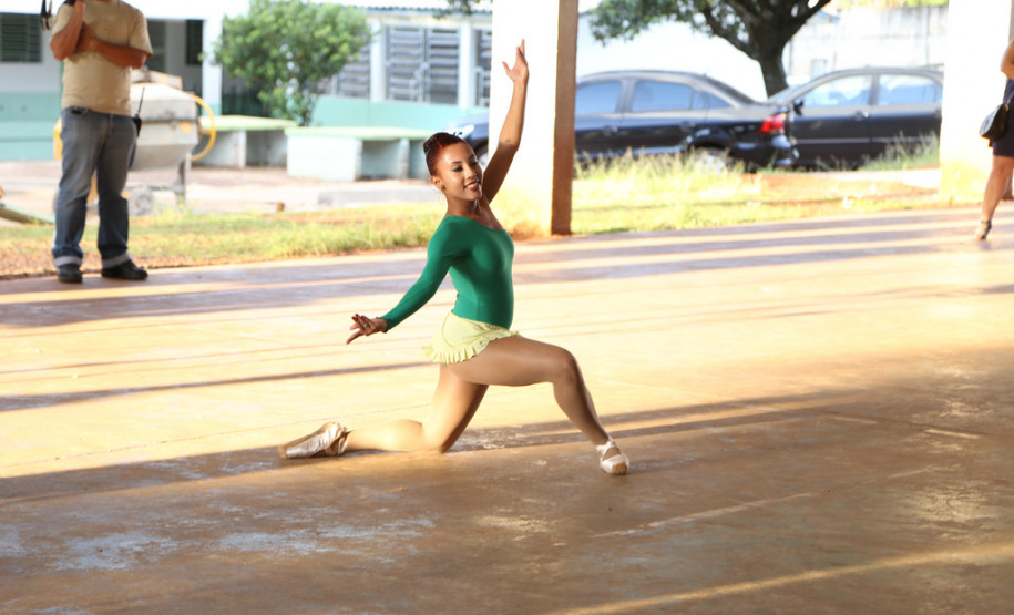 Colégio Estadual Jardim Santa Felicidade <br />
<br />
Veja mais fotos em: <a href=" http://www.flickr.com/photos/flavioarns/sets/72157637471318293/" target="_blank"> http://www.flickr.com/photos/flavioarns/ </a>