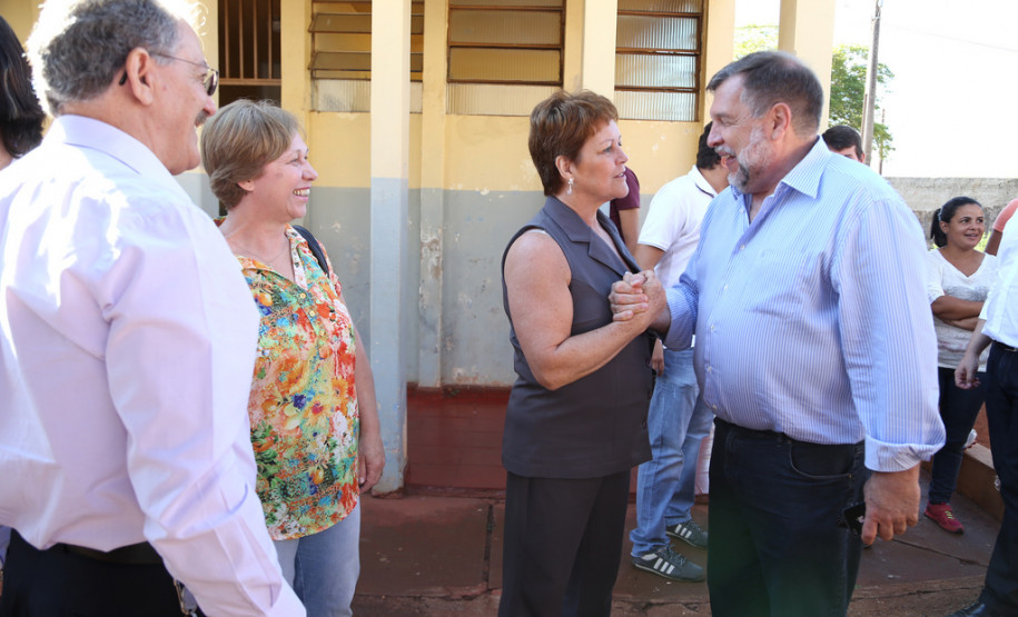 Colégio Estadual Santo Inácio de Loyola <br />
<br />
Veja mais fotos em: <a href=" http://www.flickr.com/photos/flavioarns/sets/72157637463224826/" target="_blank"> http://www.flickr.com/photos/flavioarns/ </a>