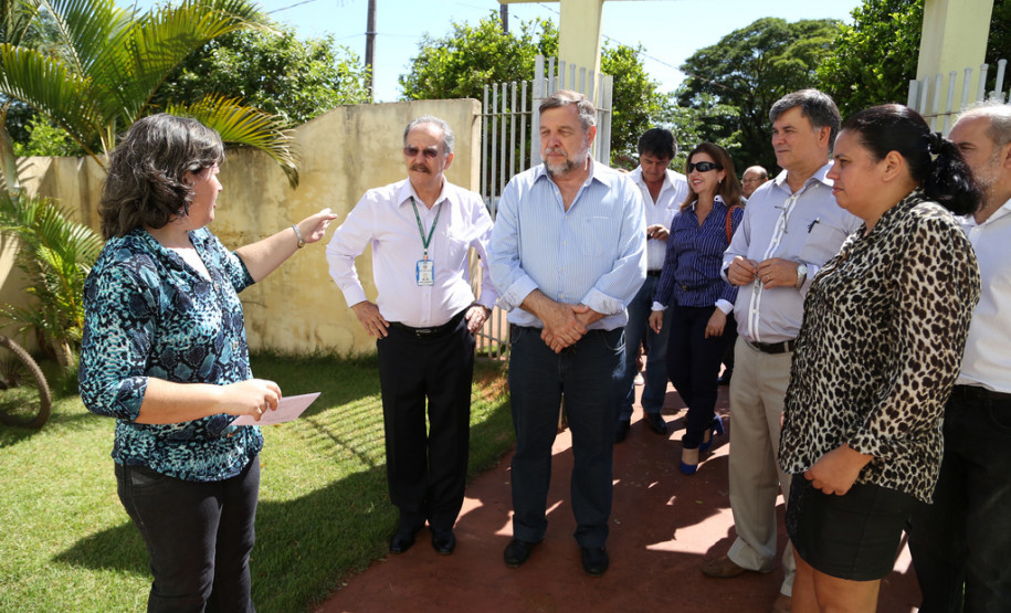 Colégio Estadual Vila Rica do Espírito Santo <br />
<br />
Veja mais fotos em: <a href=" http://www.flickr.com/photos/flavioarns/sets/72157637464545884/" target="_blank"> http://www.flickr.com/photos/flavioarns/ </a>