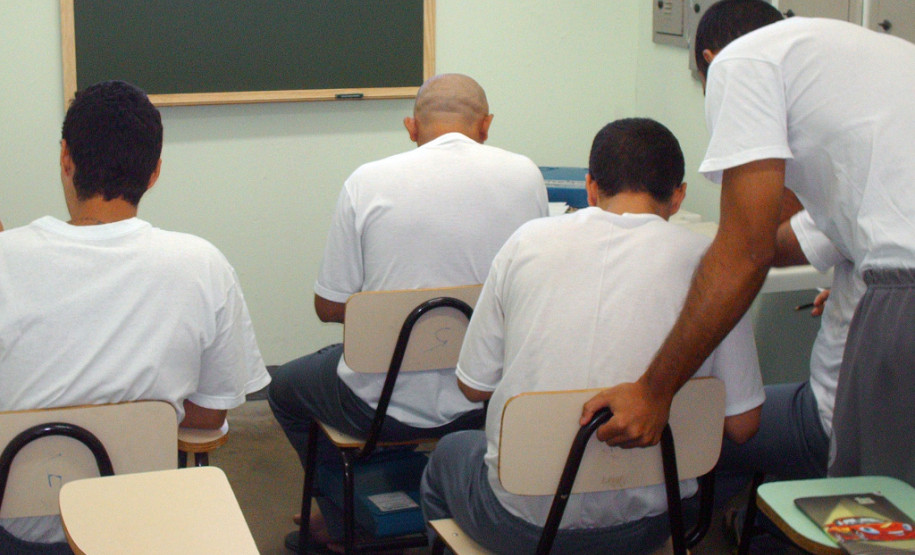 Em 2013 se inscreveram no Paraná 1.839 internos do sistema penitenciário. Todas as 31 unidades prisionais da Secretaria da Justiça registraram inscrições.