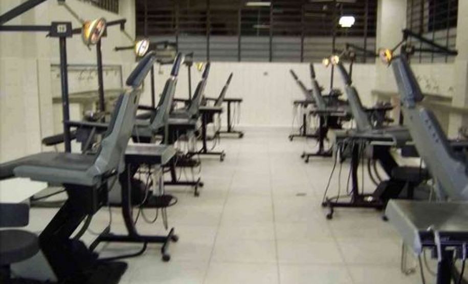 Colégio Estadual do Paraná ganha clínica odontológica