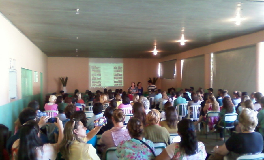 Circuito de debates do programa Formação em Ação acontece em todos os Núcleos Regionais de Educação que contam com Colégios Agrícolas.