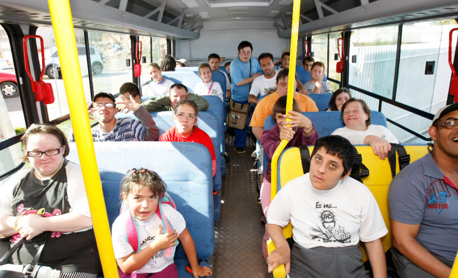 Apae de Palmeira. 31-10-13.