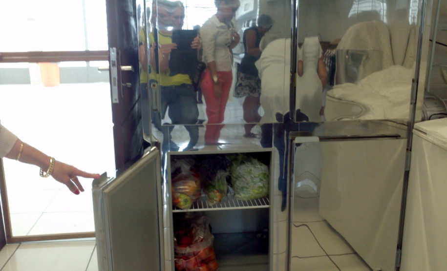 Secretaria da Educação do Mato Grosso veio conhecer o trabalho desenvolvido nas escolas paranaenses, que recebem 30% de alimentos da agricultura familiar