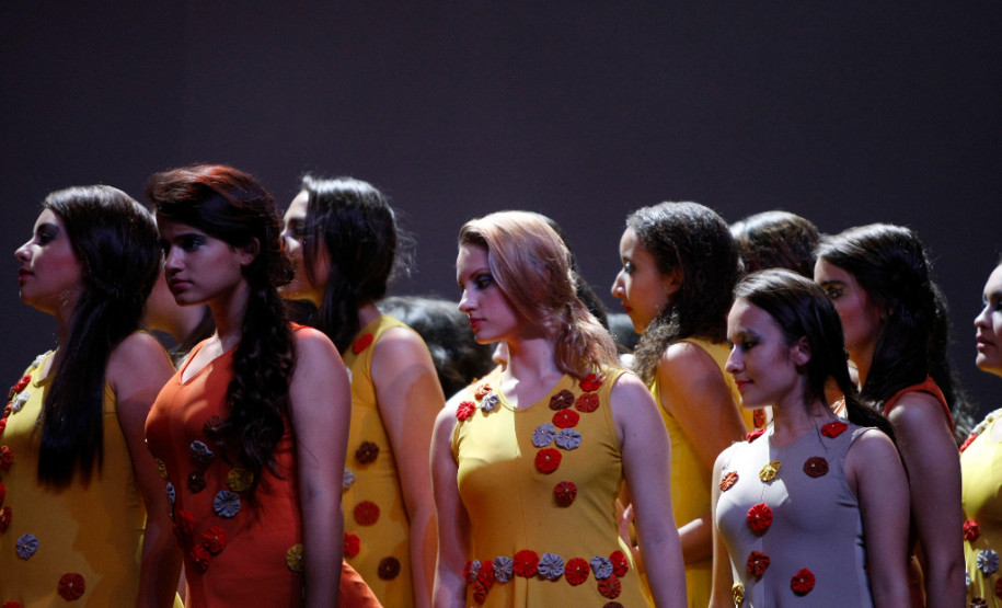 Encerramento da Caravana da Poesia no Teatro Guaíra, com show do Toquinho. 18-11-13.