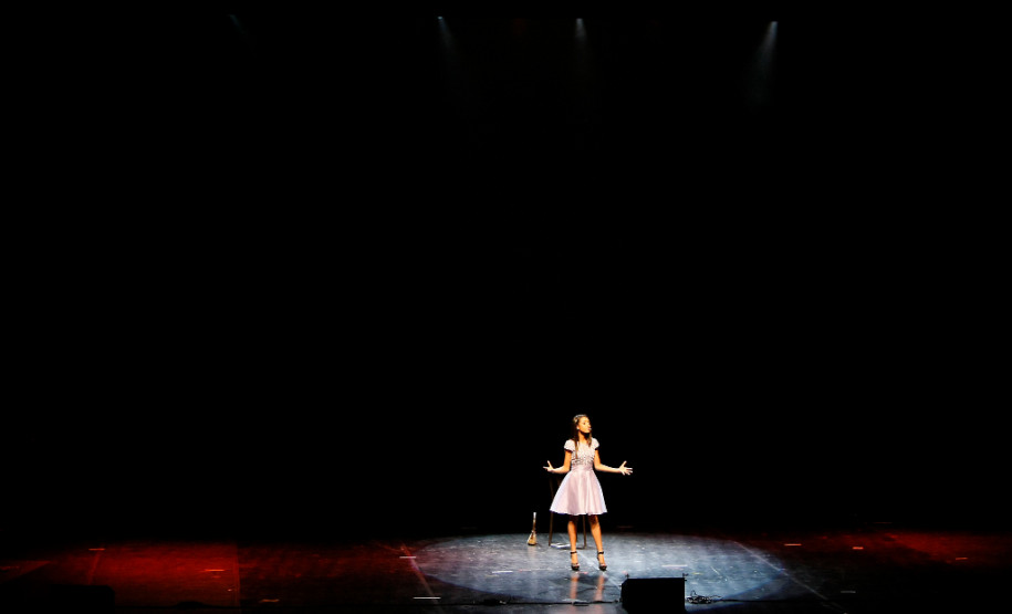 Encerramento da Caravana da Poesia no Teatro Guaíra, com show do Toquinho. 18-11-13.