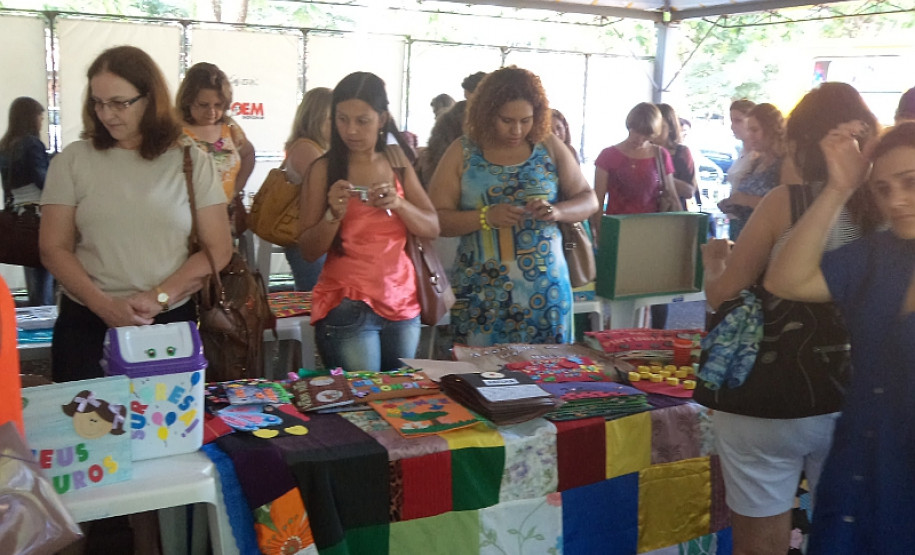 Seminário do Pacto Nacional pela Alfabetização na Idade Certa (PNAIC) está sendo realizado na Universidade Estadual de Maringá.