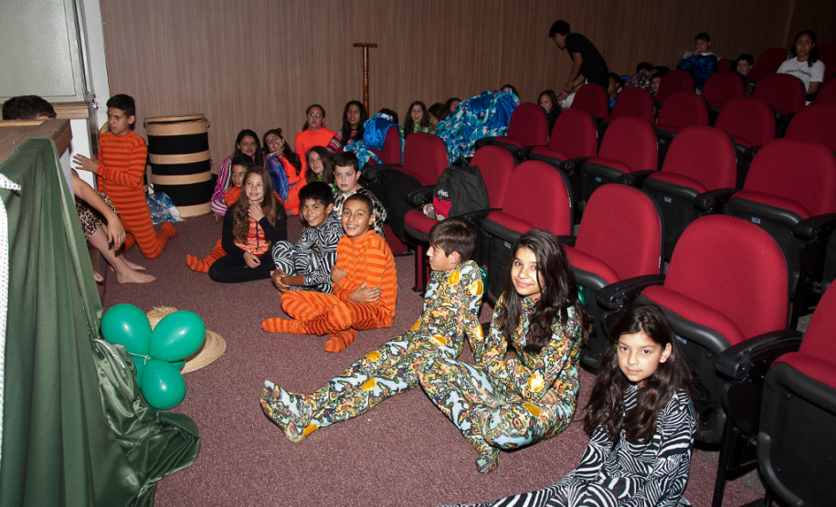 Escola Estadual Nossa Senhora de Salete, em Curitiba, promove a 2ª Mostra em Homenagem à Cultura Afro-brasileira nesta quarta-feira (20).