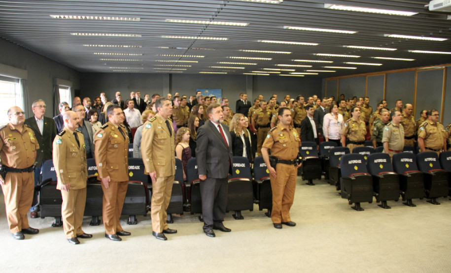 O comandante do Batalhão de Polícia Comunitária (BPEC), major Gerson Luiz Buczenko, passou o comando para o major Ronaldo de Abreu.