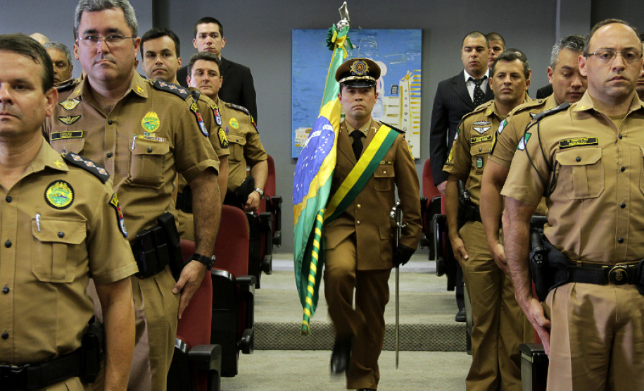 O comandante do Batalhão de Polícia Comunitária (BPEC), major Gerson Luiz Buczenko, passou o comando para o major Ronaldo de Abreu.