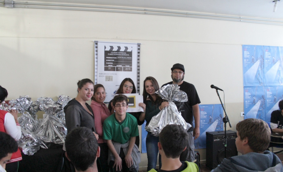 Criatividade dos alunos do Ensino Médio do Colégio Estadual do Campo Eunice da Rocha, em São José dos Pinhais, foi transformada em cinema.