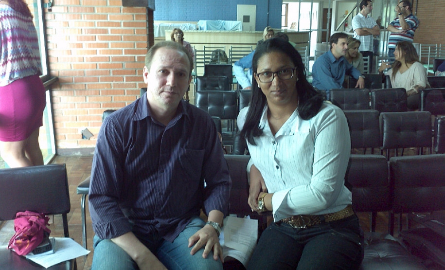 Plano de Ações Descentralizadas da Secretaria da Educação tornou-se um apoio permanente aos gestores dos colégios estaduais. Diretor José Ricardo de Oliveira, da Escola Estadual Heitor de alencar Furtado, de Paiçandu, e a diretora Ana Paula Assis, do Colégio Estadual Tânia Varella, de Maringá.