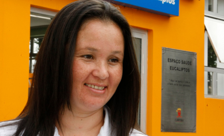 Cursos técnicos da Rede Estadual, na foto a aluna e estagiaria de enfermagem Danubia Carla Nascimento. 27-11-13.