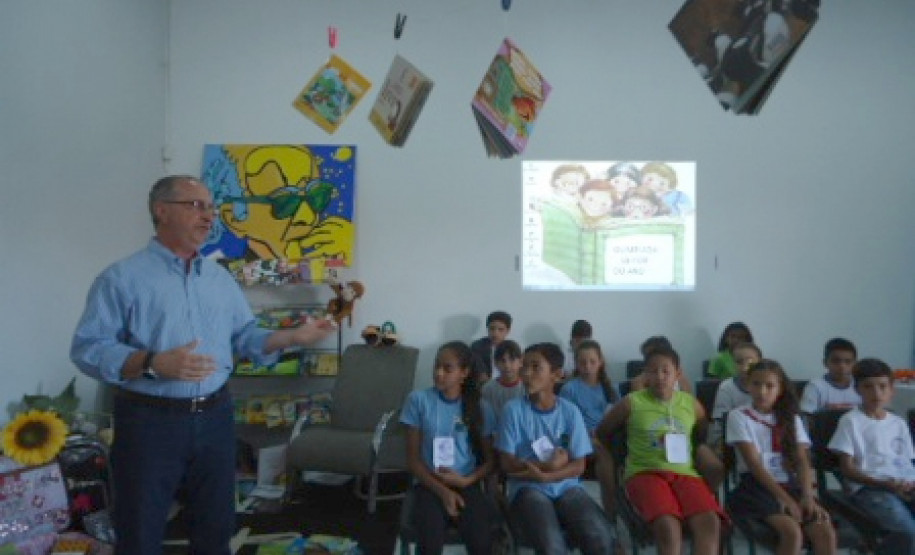 6º Olimpíada Leitor do Ano incentiva a leitura nos alunos dos anos iniciais do ensino fundamental da rede municipal de ensino e anos finais da rede estadual.