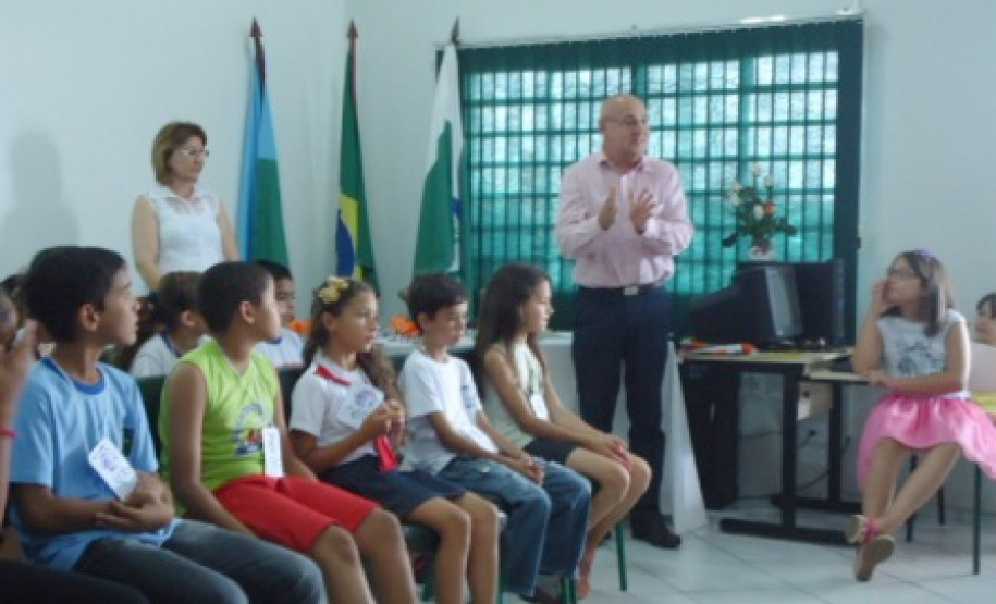 6º Olimpíada Leitor do Ano incentiva a leitura nos alunos dos anos iniciais do ensino fundamental da rede municipal de ensino e anos finais da rede estadual.