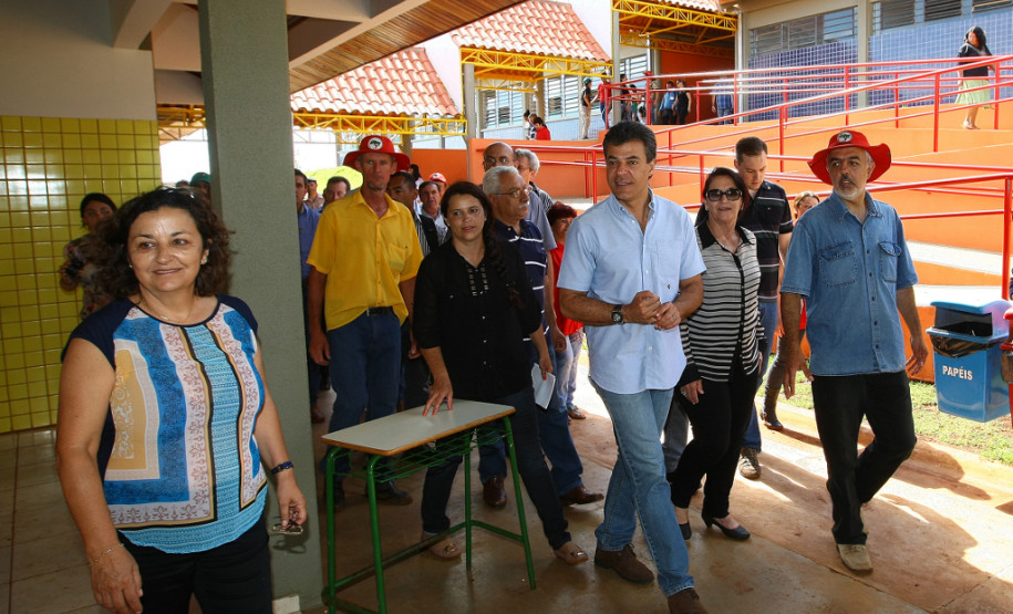 Governador Beto Richa inaugura a Escola Estadual do Campo José Marti, no Assentamento 8 de Abril. Jardim Alegrei/Pr, 30.11.2013.