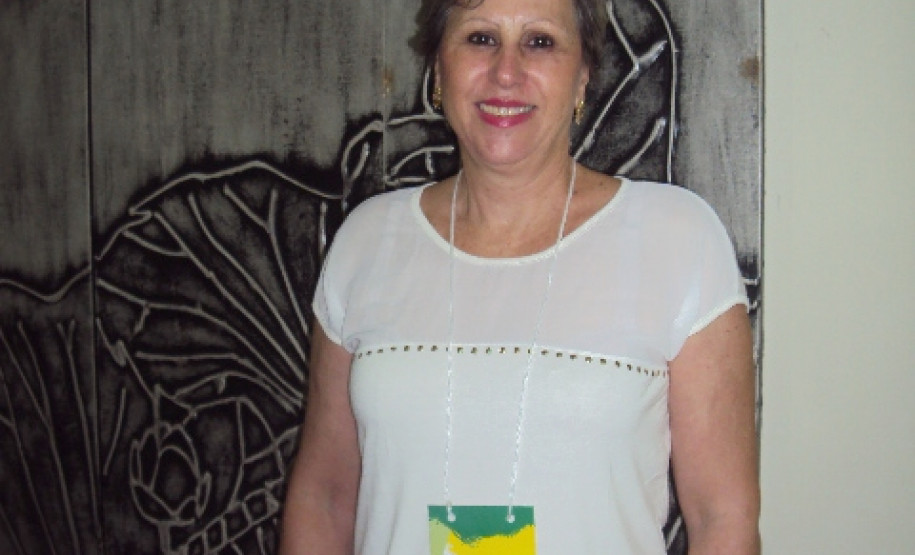 Para a secretária municipal de Educação, Elide Terezinha Roncaglia Yabuschita, o grande desafio é trazer para a sala de aula esses alunos que por uma razão ou outra não se alfabetizaram ou abandonaram os estudos. “O encontro acrescenta muito e ajuda a sanar algumas dificuldades dos gestores”, disse.