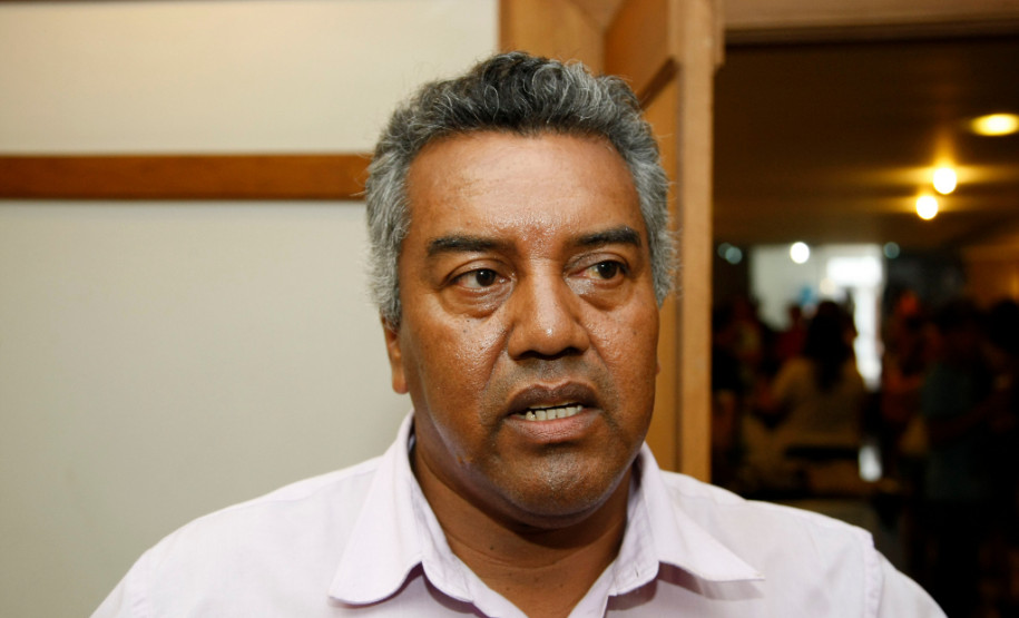 Encontro de Gestão Escolar com Caciques das Terras Indígenas do Paraná, na foto Renato Moraes. 05-12-13.