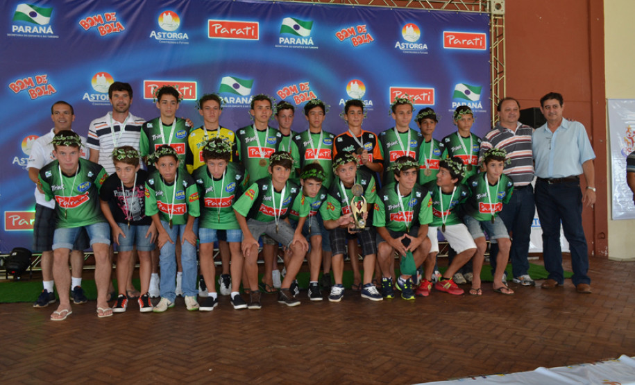 Categoria masculino B - 3º Escola Estadual Irmão Isidoro - Itapejara do Oeste