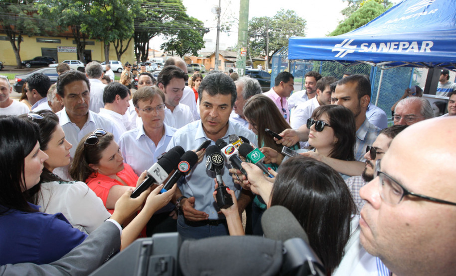 Beto Richa assinou nesta quinta-feira (12) ordens de serviço para as obras de construção de Centros Estaduais de Educação Profissional de Londrina e Ibiporã.