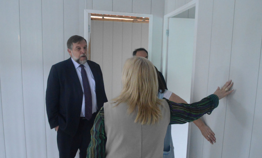 Casa foi construída em parceria entre a Cohapar, Secretaria da Educação e empresas parceiras no projeto, e ficou pronta em apenas quatro dias.