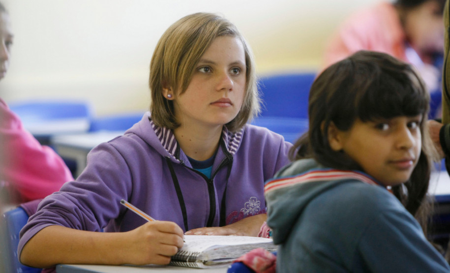 Dezoito novas escolas serão construídas pelo Governo do Paraná em 2014. Os colégios vão ofertar ensino fundamental e ensino médio em 16 cidades. Imagem meramente ilustrativa.