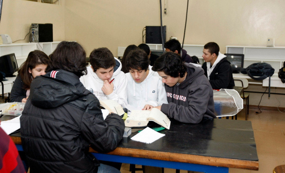Centro Estadual de Educação Profissional de Curitiba. 16-08-13.